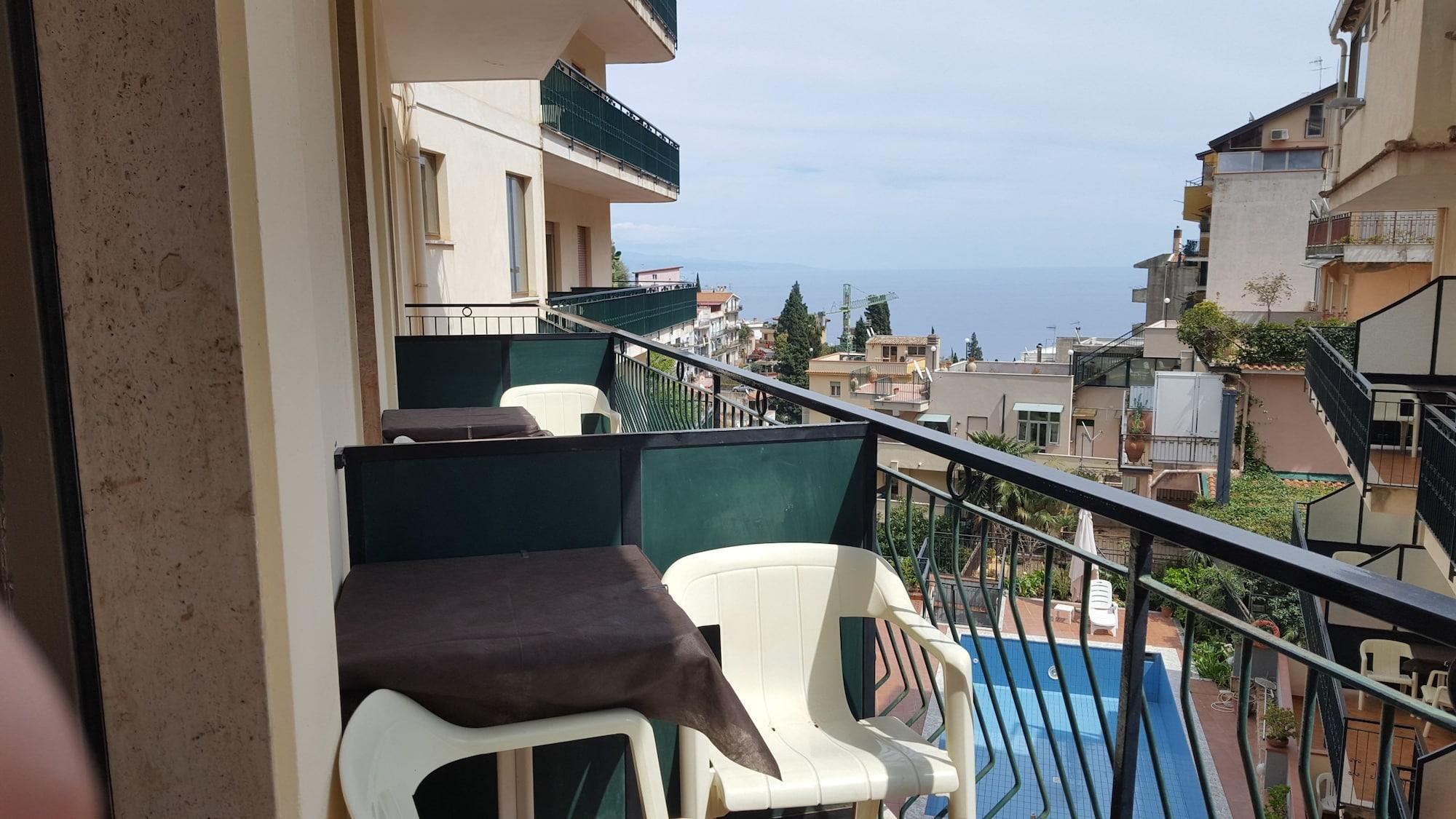 Soleado Hotel 2*